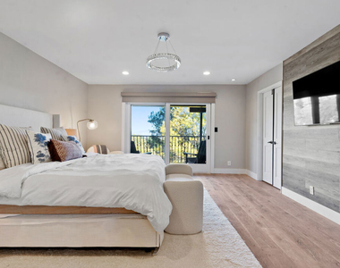4920 Llano Drive - Photo Thumbnail 12
