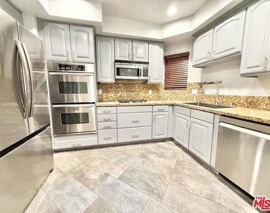 1135 Rexford Dr - Photo Thumbnail 17