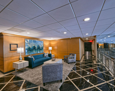 100 S Doheny Drive - Photo Thumbnail 6