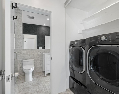 20 28th Avenue - Photo Thumbnail 7
