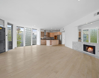 20 28th Avenue - Photo Thumbnail 2