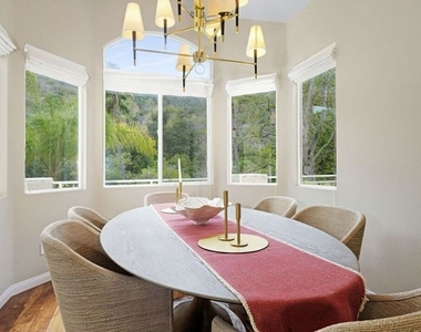 718 Palisades Drive - Photo Thumbnail 4