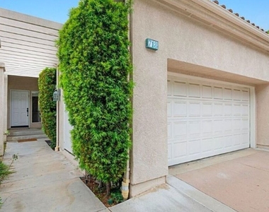 718 Palisades Drive - Photo Thumbnail 1