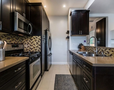 4409 Irvine Avenue - Photo Thumbnail 9