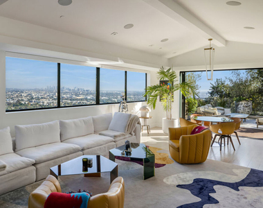 8080 Laurel View Drive - Photo Thumbnail 10