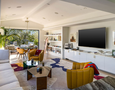 8080 Laurel View Drive - Photo Thumbnail 11