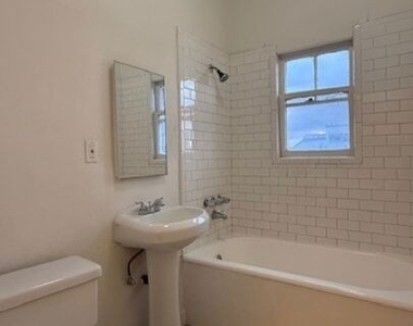 2795 W 8th Street - Photo Thumbnail 8