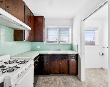 304 E 95th Street - Photo Thumbnail 9