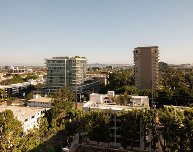 100 S Doheny Drive - Photo Thumbnail 15