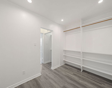 1238 S Beverly Glen Boulevard - Photo Thumbnail 13