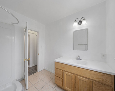 1238 S Beverly Glen Boulevard - Photo Thumbnail 10