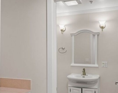 10616 Kinnard Avenue - Photo Thumbnail 13