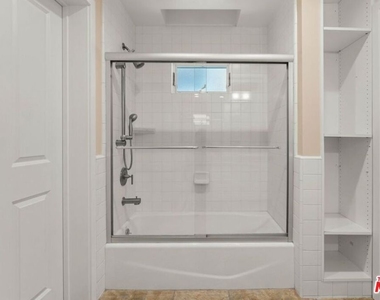 10616 Kinnard Avenue - Photo Thumbnail 22