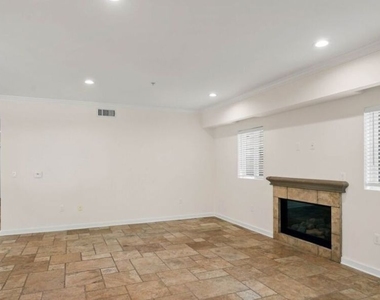 10616 Kinnard Avenue - Photo Thumbnail 10