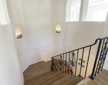 450 N Orange Drive - Photo Thumbnail 7