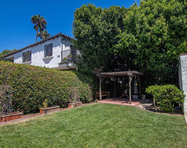 450 N Orange Drive - Photo Thumbnail 35