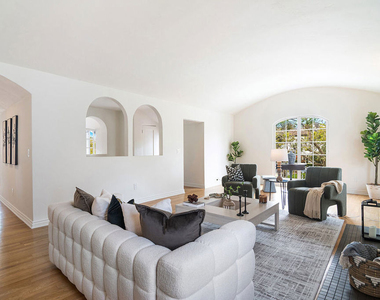 450 N Orange Drive - Photo Thumbnail 11