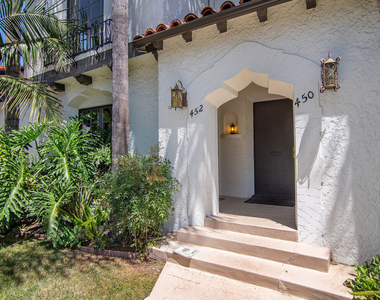450 N Orange Drive - Photo Thumbnail 5