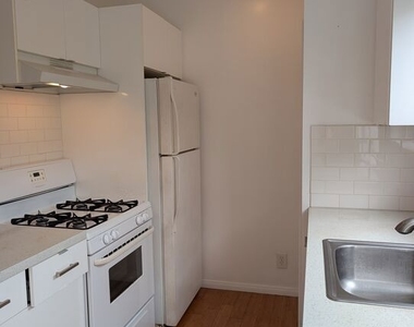 2410 Abbot Kinney Boulevard - Photo Thumbnail 6