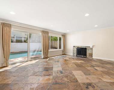 22840 Sparrowdell Drive - Photo Thumbnail 5