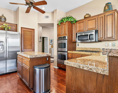 128 Kavenish Drive - Photo Thumbnail 14