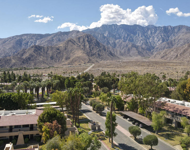 2820 N Arcadia Court - Photo Thumbnail 29