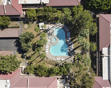 2820 N Arcadia Court - Photo Thumbnail 24