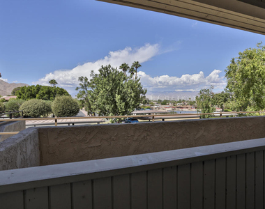 2820 N Arcadia Court - Photo Thumbnail 17