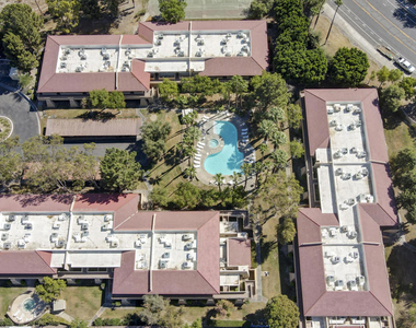 2820 N Arcadia Court - Photo Thumbnail 23
