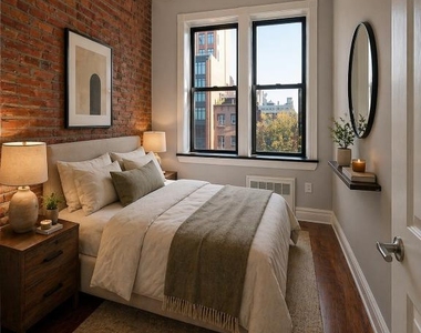 West 14th Street - Photo Thumbnail 2
