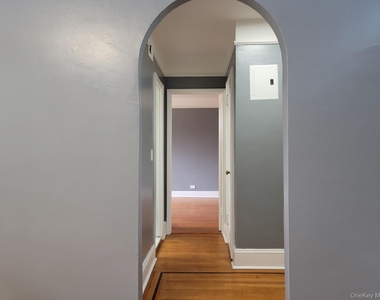 1 Broad Parkway - Photo Thumbnail 13