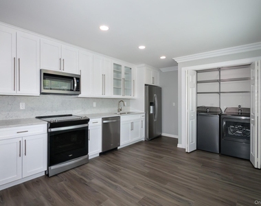 98 Cassa Loop - Photo Thumbnail 2