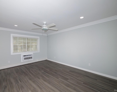 98 Cassa Loop - Photo Thumbnail 6