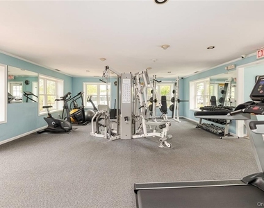 79 Leeward Court - Photo Thumbnail 13