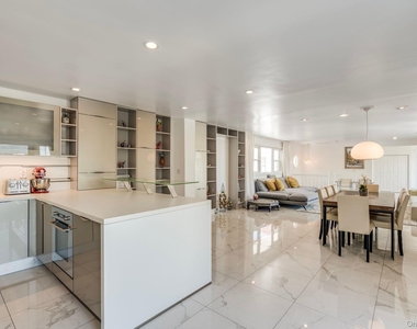 10 Beach Hill Drive - Photo Thumbnail 13