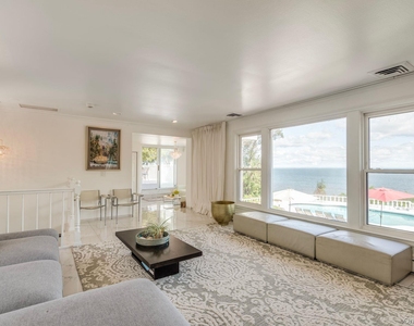 10 Beach Hill Drive - Photo Thumbnail 11