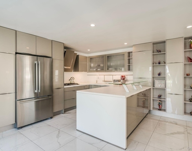 10 Beach Hill Drive - Photo Thumbnail 16