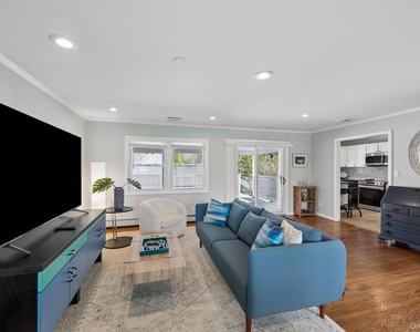 50 Hazelwood Avenue - Photo Thumbnail 1
