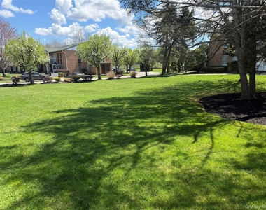 238 Artist Lake Drive - Photo Thumbnail 2