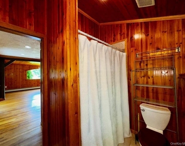 8 Lake Avenue - Photo Thumbnail 18