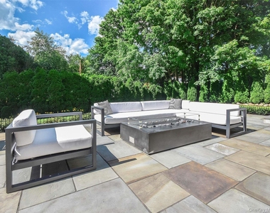 79 Reid Avenue - Photo Thumbnail 25