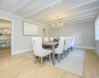 79 Reid Avenue - Photo Thumbnail 4