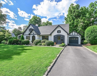 79 Reid Avenue - Photo Thumbnail 1