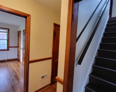 156 Doris Street - Photo Thumbnail 8