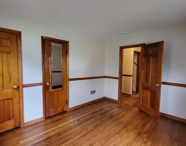 156 Doris Street - Photo Thumbnail 10
