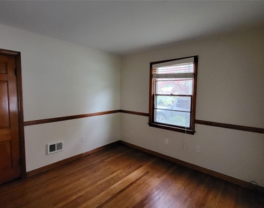 156 Doris Street - Photo Thumbnail 12