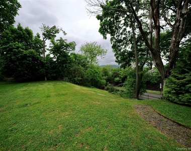 4 Grand Street - Photo Thumbnail 32