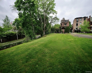 4 Grand Street - Photo Thumbnail 31