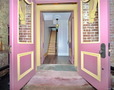 4 Grand Street - Photo Thumbnail 5