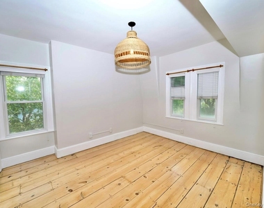 4 Grand Street - Photo Thumbnail 12